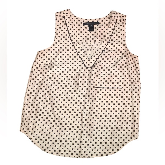 Marc By Marc Jacobs Tops - Marc by Marc Jacobs silk pale pink diamond top